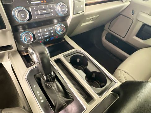 Used 2020 Ford F150 Lariat RWD image 25