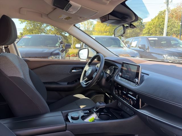 Used 2021 Nissan Rogue SV AWD/4WD image 2