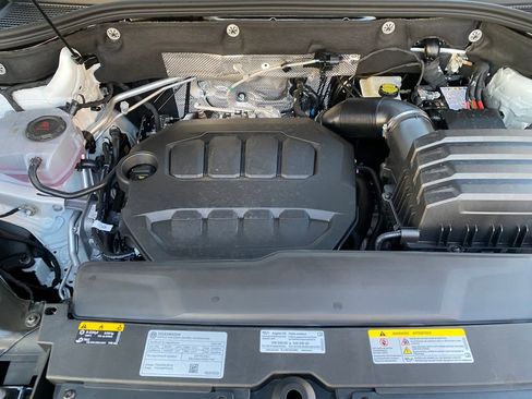 New 2026 Volkswagen Atlas Cross Sport SE image 10