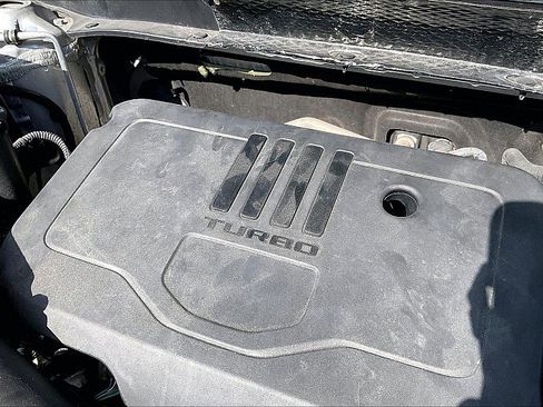 Used 2020 Chevrolet Blazer LT FWD image 29