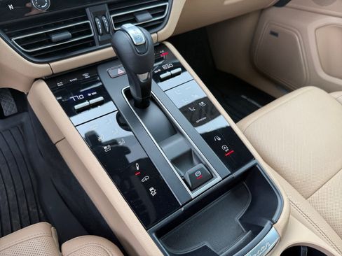 Used 2023 Porsche Macan S image 19