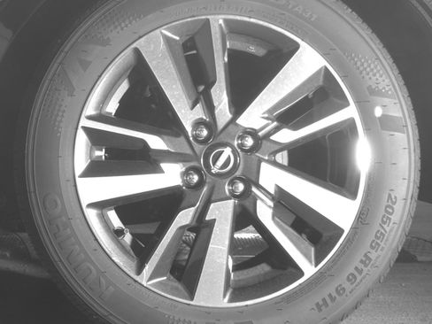 Used 2025 Nissan Versa SV image 14