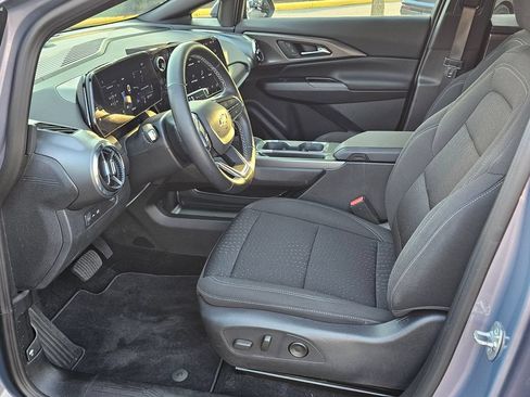 Used 2025 Chevrolet Equinox EV LT w/ Comfort Package FWD image 15