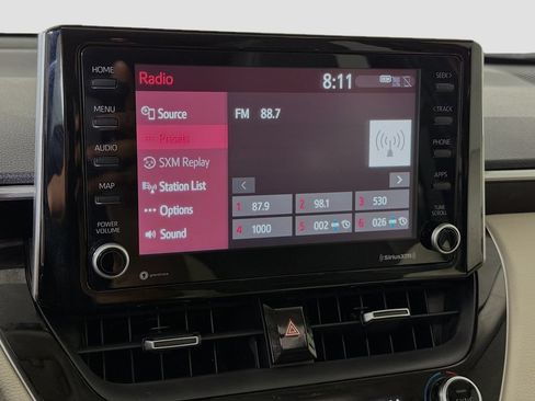 Used 2022 Toyota Corolla Cross XLE w/ Convenience Package FWD image 18
