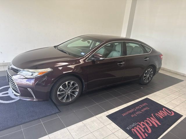 Used 2017 Toyota Avalon XLE FWD image 1