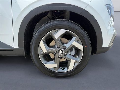 New 2026 Hyundai Venue SEL FWD image 9