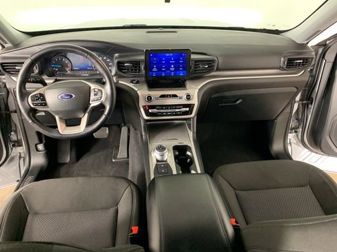 Used 2022 Ford Explorer XLT image 37
