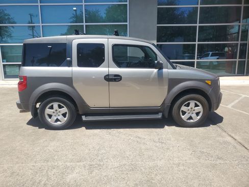 Used 2004 Honda Element EX image 7