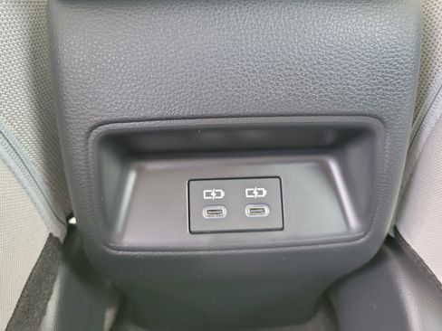 Used 2025 Toyota Corolla LE image 14