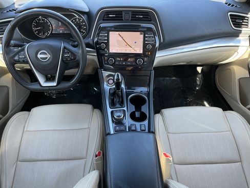Used 2023 Nissan Maxima SV w/ Floor Mat Group image 3