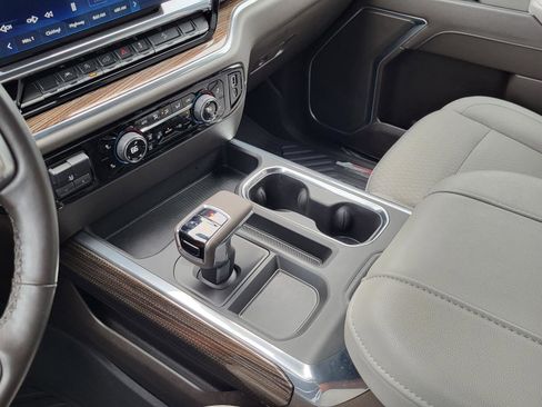 Used 2024 Chevrolet Silverado 1500 LT image 28