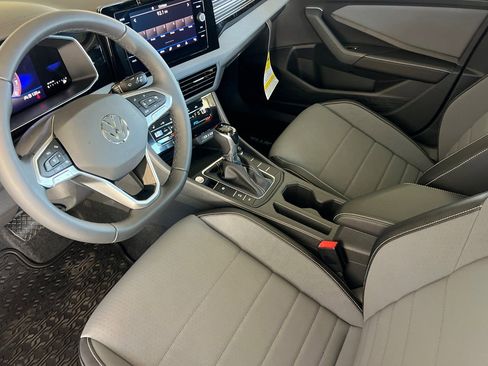 New 2026 Volkswagen Jetta SE image 10