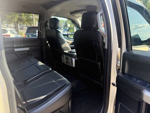 Used 2017 Ford F250 Lariat w/ FX4 Off-Road Package AWD/4WD image 15