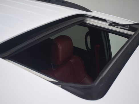 Used 2023 Dodge Durango SRT AWD/4WD image 18