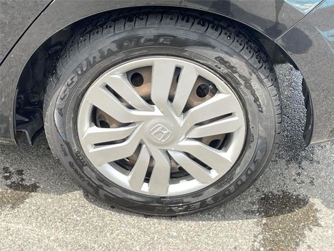 Used 2015 Honda Fit LX image 9