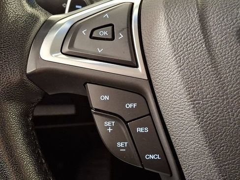 Used 2017 Ford Edge Titanium w/ Technology Package AWD/4WD image 21