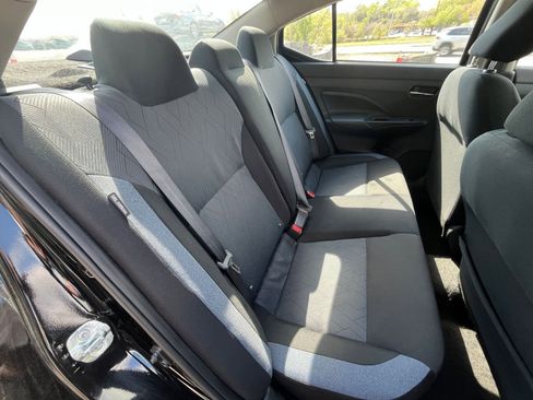 Used 2025 Nissan Versa SV FWD image 36