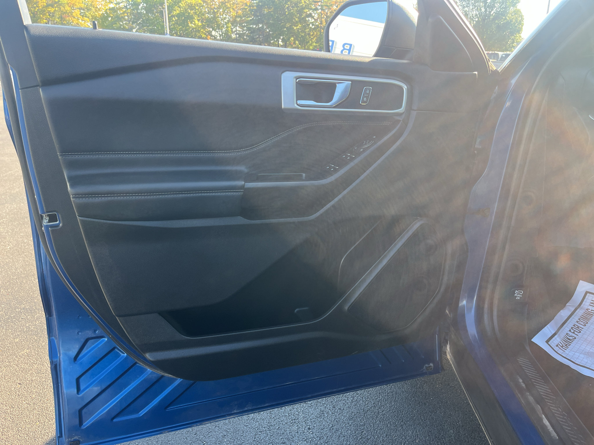 Used 2020 Ford Explorer XLT w/ Equipment Group 202A RWD image 16