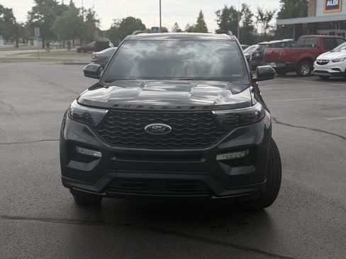 Used 2024 Ford Explorer ST-Line w/ Class IV Trailer Tow Package AWD/4WD image 10