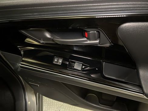 Used 2023 Subaru Solterra AWD image 62