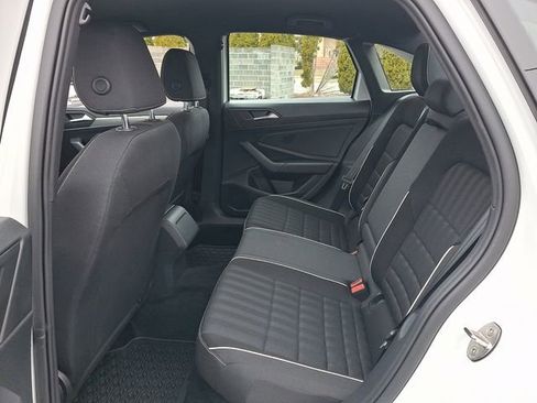 Used 2023 Volkswagen Jetta Sport image 10