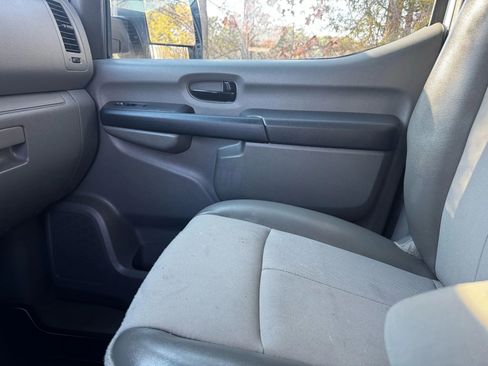 Used 2019 Nissan NV 1500 SV image 8