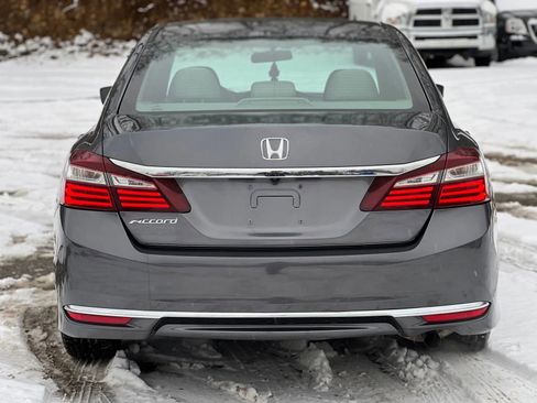 Used 2017 Honda Accord LX image 5