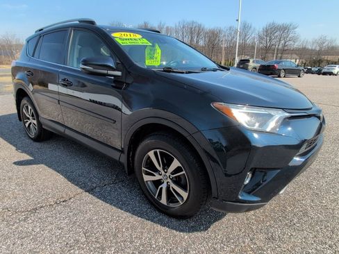 Used 2018 Toyota RAV4 XLE w/ Plus Extra Value Package image 9