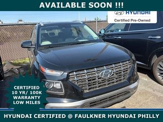 Used 2023 Hyundai Venue SEL FWD video 1