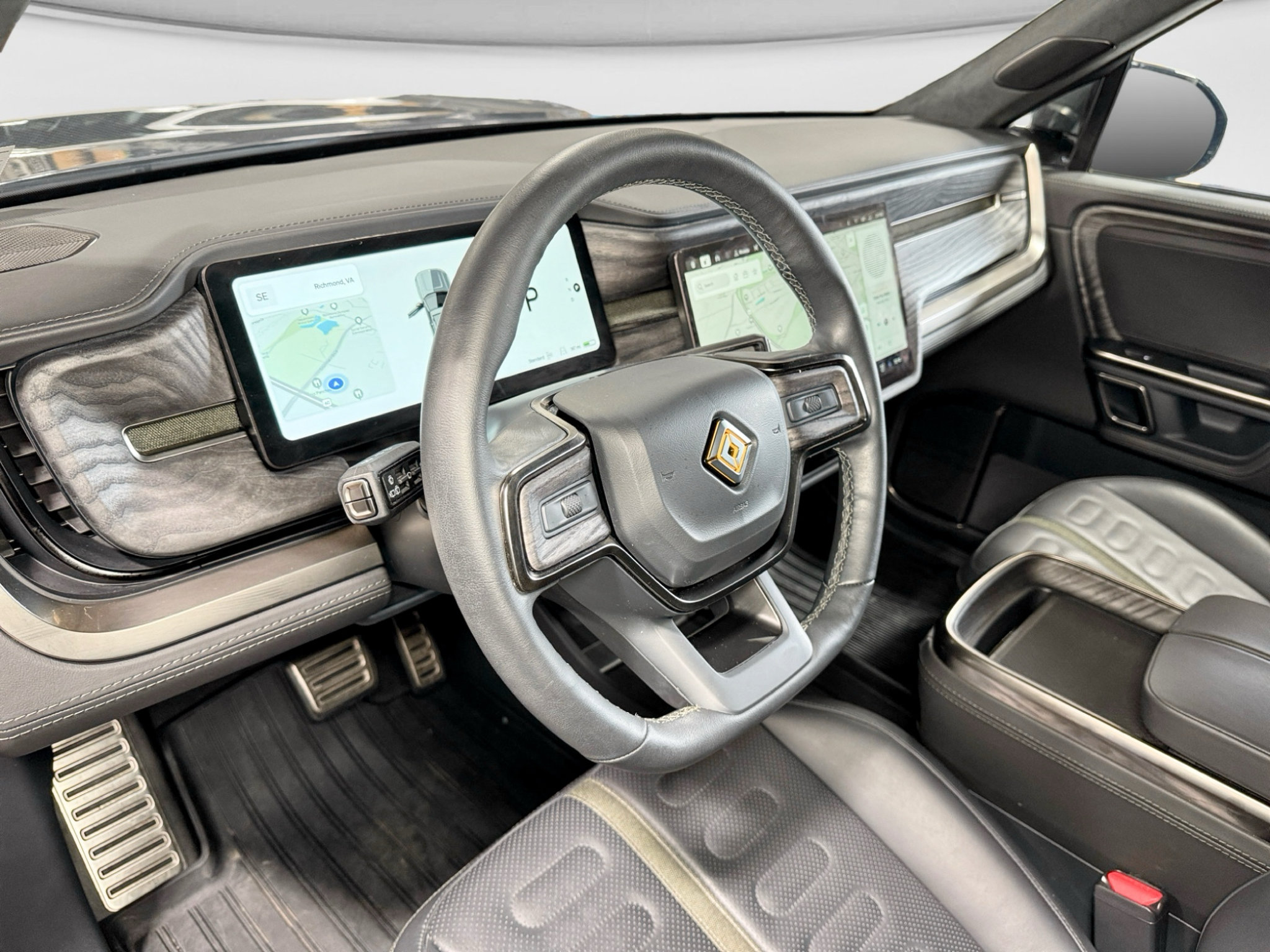 Used 2022 Rivian R1S Launch Edition Quad AWD/4WD image 17
