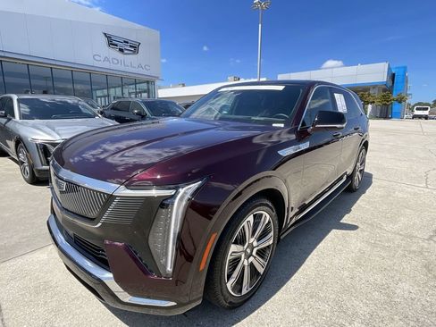 Used 2025 Cadillac Escalade IQ Luxury 2 w/ LPO, Premium Carpet Package AWD/4WD image 1