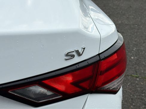 Used 2022 Nissan Sentra SV image 19
