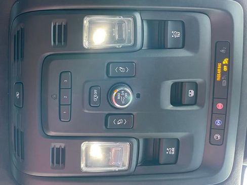 Used 2021 Cadillac Escalade Sport Platinum RWD image 27