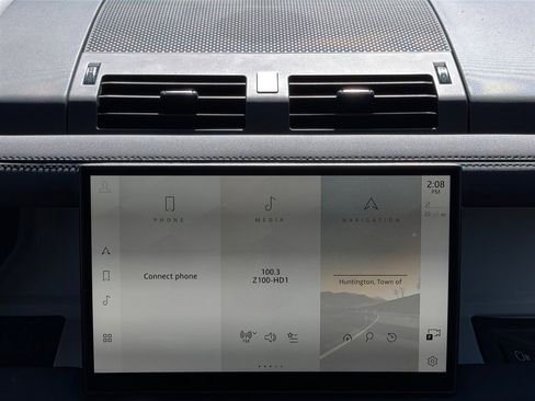 Used 2024 Land Rover Defender 130 S image 14