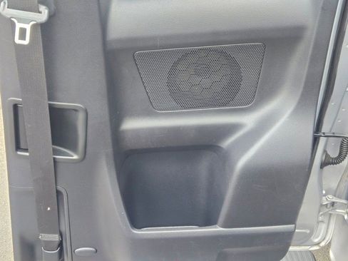 Used 2016 Toyota Tacoma SR w/ SR Convenience Package image 8