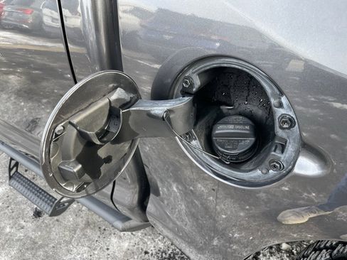 Used 2019 Toyota Tundra SR5 image 55