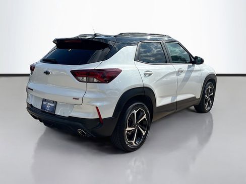 Used 2022 Chevrolet TrailBlazer RS w/ Sun and Liftgate Package image 5