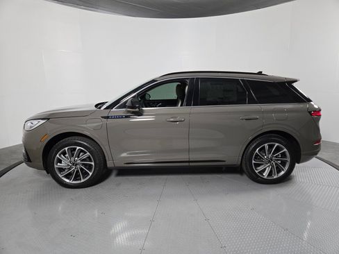 New 2026 Lincoln Corsair Grand Touring image 8