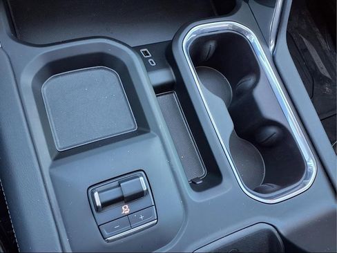 Used 2024 GMC Sierra 2500 Denali w/ Denali Reserve Package image 9