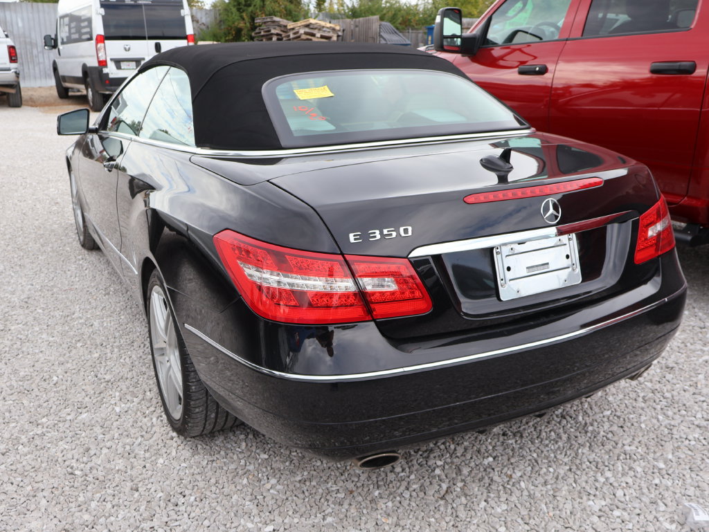 Used 2011 Mercedes-Benz E 350 Cabriolet image 21