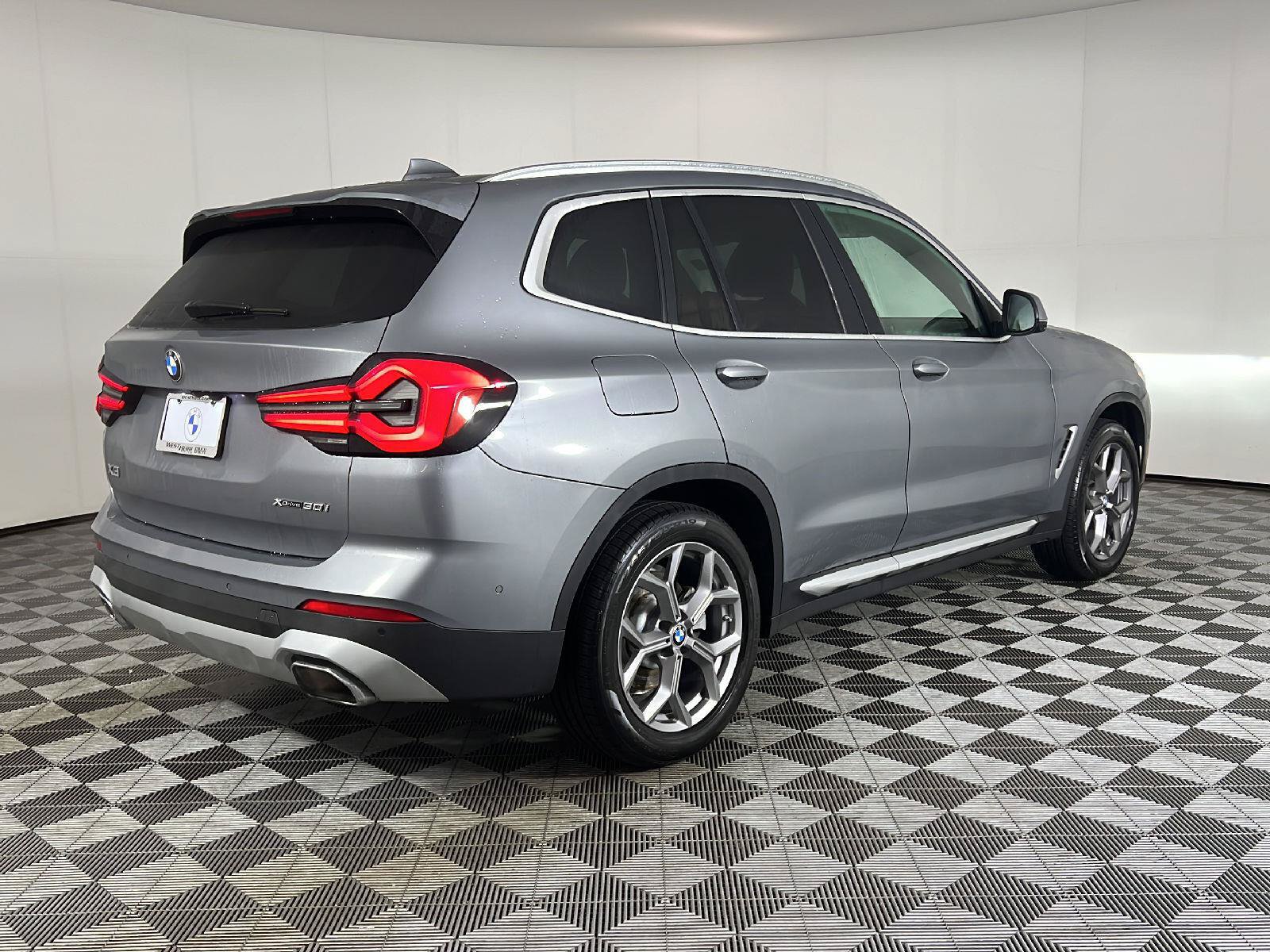 Used 2023 BMW X3 xDrive30i w/ Convenience Package AWD/4WD image 5