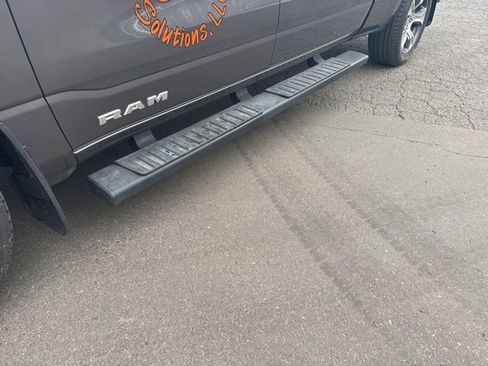 Used 2023 RAM 1500 Laramie AWD/4WD image 5