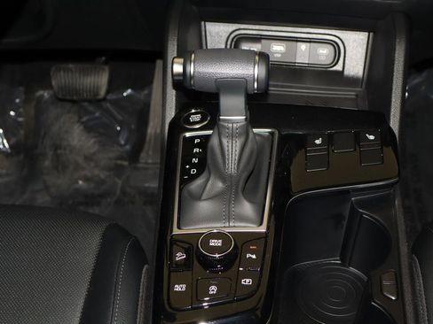 Used 2025 Kia Sportage EX w/ Premium Package FWD image 27