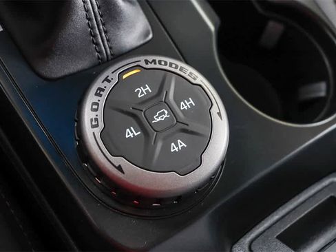 New 2025 Ford Bronco Badlands w/ Sasquatch Package image 24