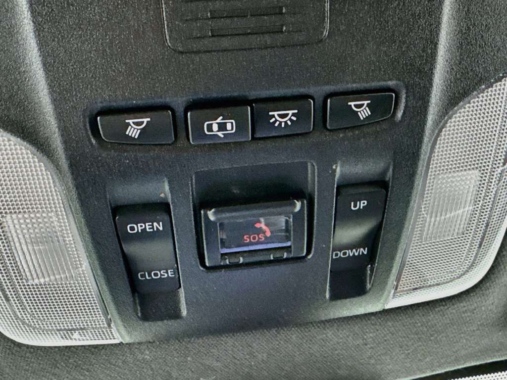 Used 2022 Toyota Corolla XSE w/ Carpet Mat Package (TMS) FWD image 15