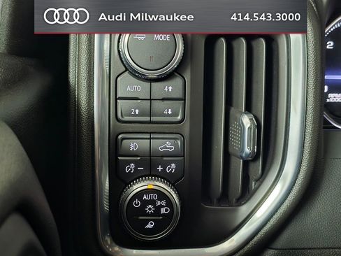 Used 2022 GMC Sierra 1500 Elevation image 33