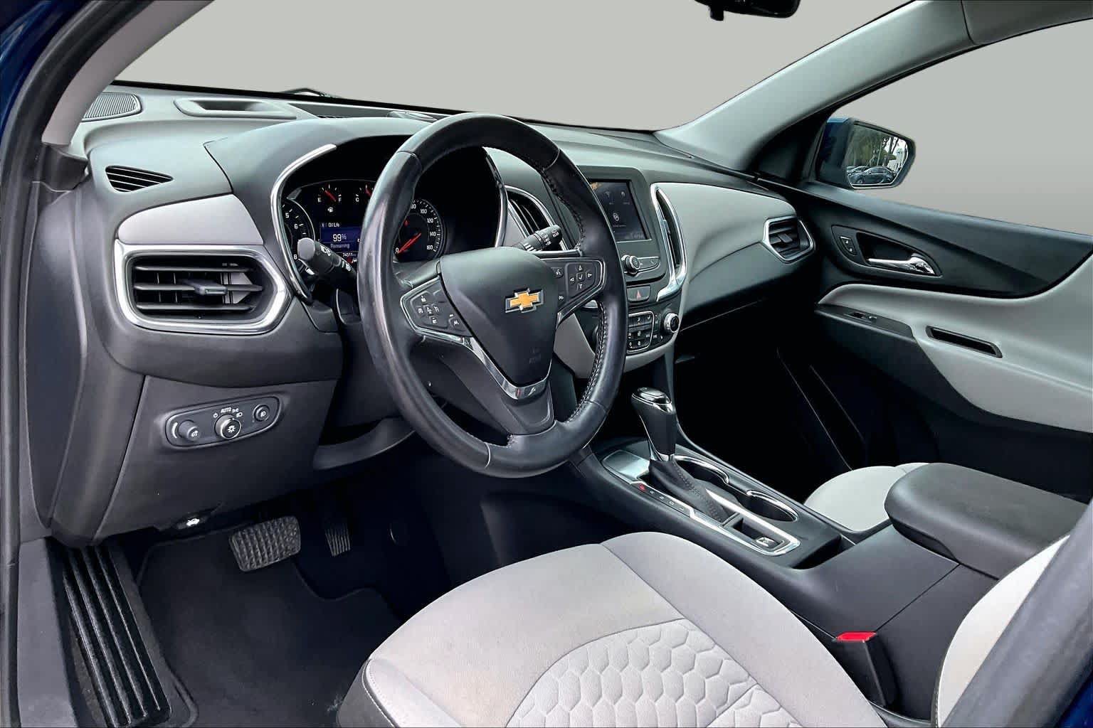 Used 2020 Chevrolet Equinox LT FWD image 18