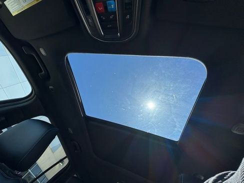 New 2025 Jeep Grand Cherokee L Limited w/ Black Appearance Package image 32