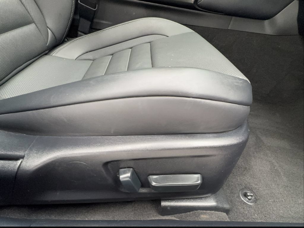 Used 2024 Lexus IS 350 F Sport RWD image 32