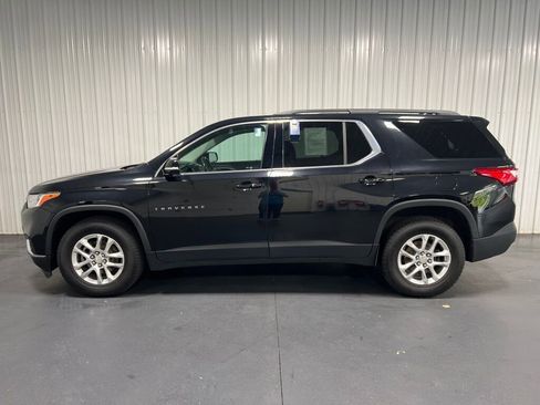 Used 2020 Chevrolet Traverse LT image 24